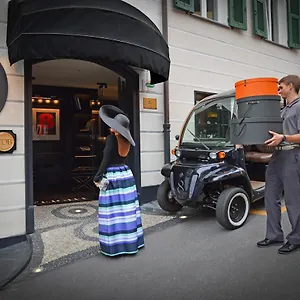 5* Otel Eight